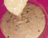 Foto langkah ke 5 dari resep Chocolate Filled Banana Muffins.