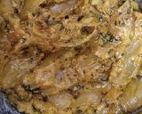 A picture of step 5 of Onion malai sabji.