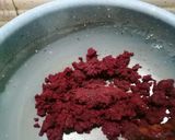 A picture of step 3 of Beetroot rava ladoo.