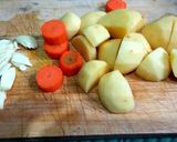 Foto langkah ke 2 dari resep Sop Ayam Jamur kembang tahu Slow Cooker.