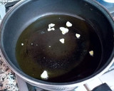 Foto del paso 3 de la receta: Cazuela de lubina en salsa gelatinosa de cabeza de merluza
