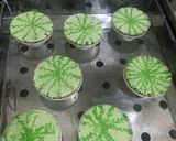 Foto langkah ke 8 dari resep Bolu Kukus Mekar (motif semangka).