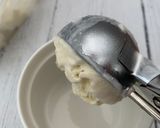 A picture of step 9 of Creamy coconut ice-cream.