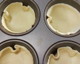 Foto del passaggio 2 della ricetta Cestini di pasta sfoglia farciti