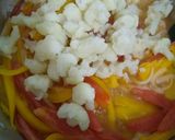 Foto del paso 3 de la receta: Tostadas de pollo a la revuelta!
