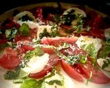 Une image de l'étape 2 de Tomates Mozzarella façon maison.