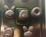 Foto del paso 2 de la receta: 🐰🐻 Conejitos y ositos de Pascua choco oreos 🍫!!