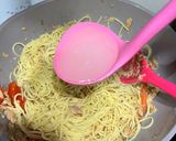 Foto langkah ke 3 dari resep Spaghetti Tuna Pedas ala Mama Asi / yLoVeA.
