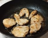 Gombás csirkemell recept fázis 3 fotója