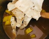 A picture of step 4 of Papad curry.