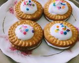 A picture of step 4 of Creamy Biscuit Sandwich.