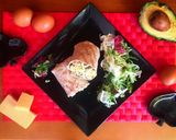 Foto del paso 3 de la receta Wrap de pollo con aguacate y huevo