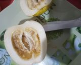 A picture of step 1 of Golden melon smoothie.
