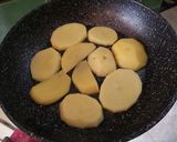 Foto langkah ke 1 dari resep Omelet Kentang.