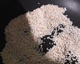 A picture of step 3 of Peanut ladoo.