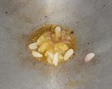 Foto langkah ke 2 dari resep Masak mie rebus ala yayu pas hujan.