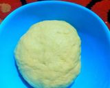 Foto langkah ke 2 dari resep Donat Maizena tower empuk, mumbul tanpa telur.