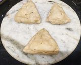 A picture of step 6 of Aloo matar Shingara.