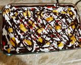 A picture of step 7 of Mango, chocolate, strawberry trifle.