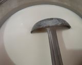 Foto langkah ke 2 dari resep Unicorn Bread Pudding (Puding Roti Unicorn).