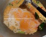 Foto langkah ke 4 dari resep PGBA 35 Seblak kerupuk bihun jagung.