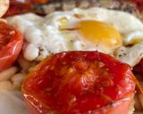 Foto del paso 3 de la receta: Arengada(sardina salada)huevo, tomate de rama y judías blanca
