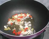 Foto langkah ke 3 dari resep Tumis Buncis Sotong.