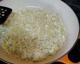 A picture of step 1 of Spaghetti audaci con Olive e Maiale.