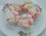 Foto langkah ke 4 dari resep Bolu Kukus.