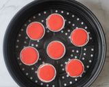 Foto langkah ke 3 dari resep Bolu kukus santan - merah putih.