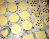 Foto del paso 5 de la receta: Galletitas de limón con chips de chocolate