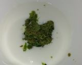A picture of step 2 of Green chicken pasta.