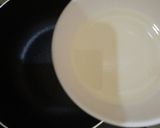A picture of step 3 of Bhindi curry/ladies finger curry.