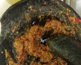 Foto langkah ke 3 dari resep Sambel terasi dadakan.