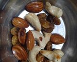 A picture of step 7 of Kashmiri pulao.