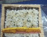 Foto langkah ke 3 dari resep Sushi Roll Homemade.