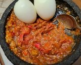 Foto langkah ke 4 dari resep Sambal Kemiri Telur Bulat.
