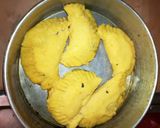 Foto del paso 2 de la receta: Empanadas de maíz con pollo