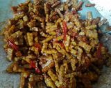 Foto langkah ke 3 dari resep Orek tempe kering manis.