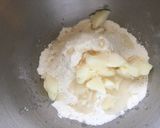 Une image de l'étape 4 de Pâte brisée sucrée au saindoux.