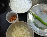 A picture of step 1 of Sabudana.