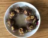 Hình bước làm 1 của món Walnut Moon Cakes (Bánh trung thu hạt óc chó)
