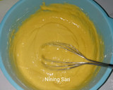 Foto langkah ke 3 dari resep Bolu karamel/sarang semut.