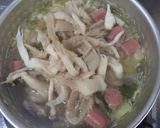 Foto langkah ke 4 dari resep Soup Jamur Tiram.