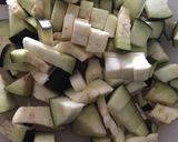 Foto del paso 2 de la receta Albóndigas de Soja y berenjena con caldo al queso cremoso