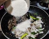 A picture of step 2 of Arisi upma (rice rava upma).
