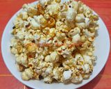 Foto langkah ke 6 dari resep POPCORN CARAMEL homemade.