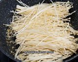 Foto langkah ke 7 dari resep Tofu Enoki Saos Pedas.