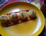 स्टीम्ड आलू सूजी स्नैक्स (Steamed aloo suji snacks recipe in Hindi) रेसिपी चरण 9 फोटो