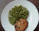 Zöldborsófőzelék sült hússal recept fázis 3 fotója